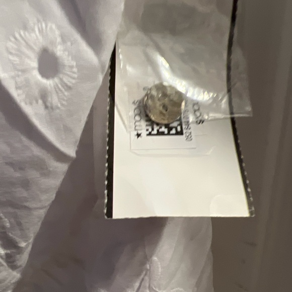 NEW🩷Macy’s  Juniors White Eyelet Summer Dress Size 7/8 - Picture 4 of 8